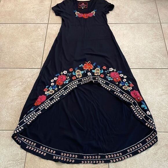 Johnny Was Short Sleeves Maxi Dress - Black - Size: Small - Picture 2 of 8